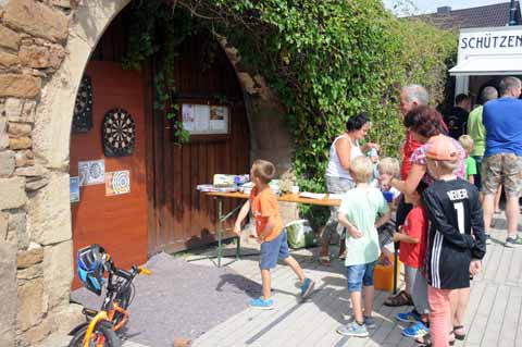 Dartwettkampf zum Dorffest in Haarhausen 2016 Dartwettkampf zum Dorffest in Haarhausen 2016