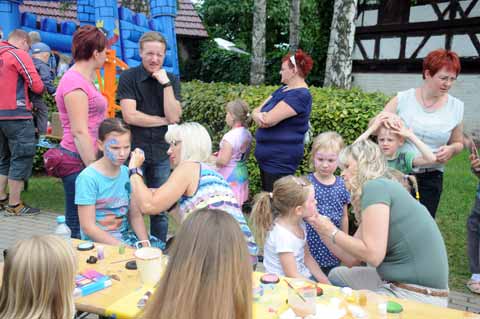 Kinderschminken zum Dorffest in Haarhausen 2016 Kinderschminken zum Dorffest in Haarhausen 2016
