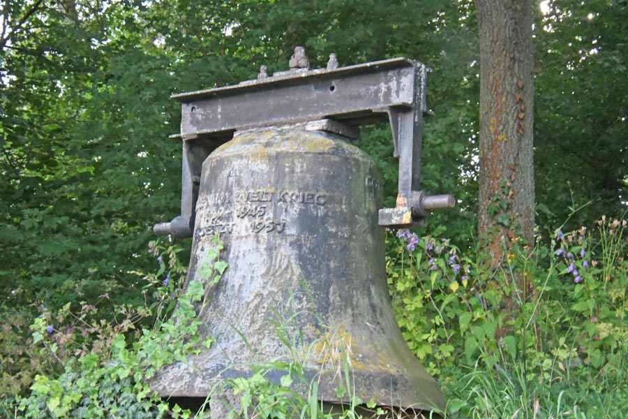 Glocke, evangelisch-lutherische Kirche Seebach Glocken, evangelisch-lutherische Kirche Seebach